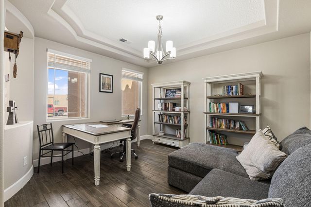 5625 Pikes Peak Loop NE, Rio Rancho, NM 87144