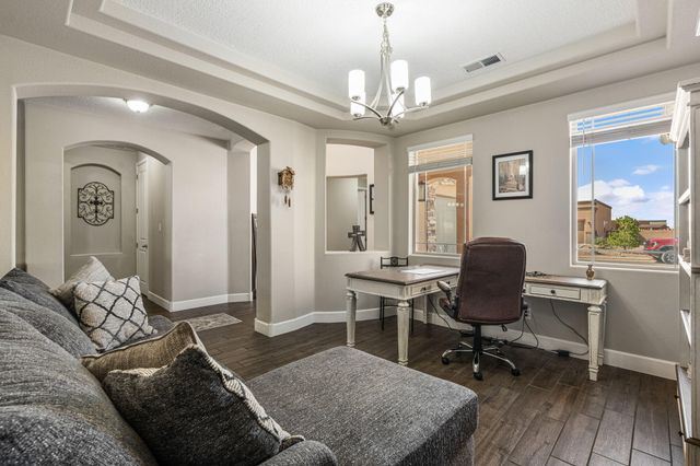 5625 Pikes Peak Loop NE, Rio Rancho, NM 87144