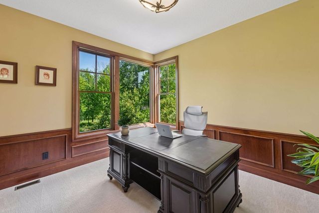 3667 Lerive Way, Chaska, MN 55318