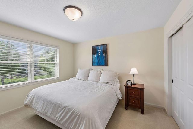 3667 Lerive Way, Chaska, MN 55318