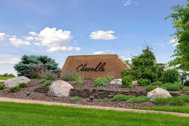 3667 Lerive Way, Chaska, MN 55318