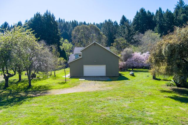 221 Russell Lane, Arcata, CA 95521