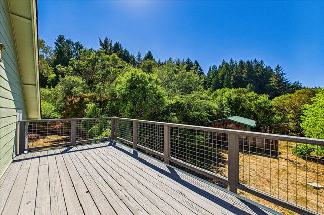 221 Russell Lane, Arcata, CA 95521