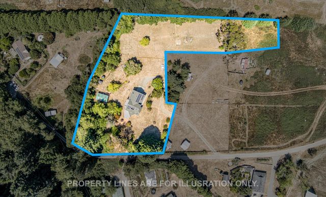 221 Russell Lane, Arcata, CA 95521