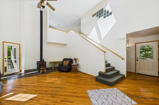 221 Russell Lane, Arcata, CA 95521