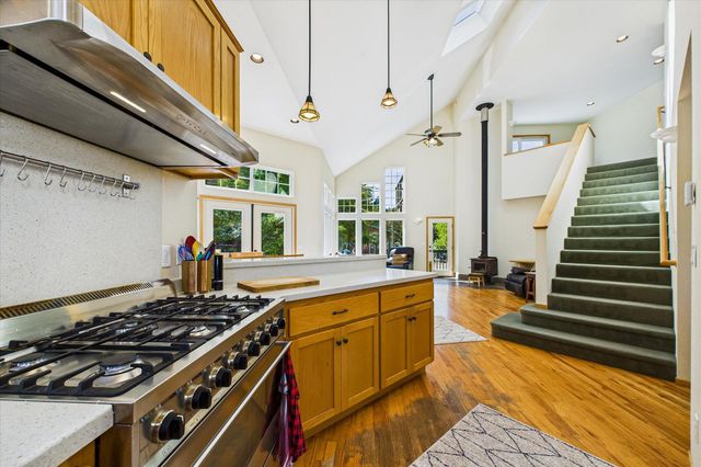 221 Russell Lane, Arcata, CA 95521