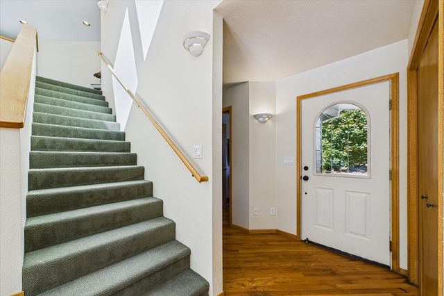 221 Russell Lane, Arcata, CA 95521