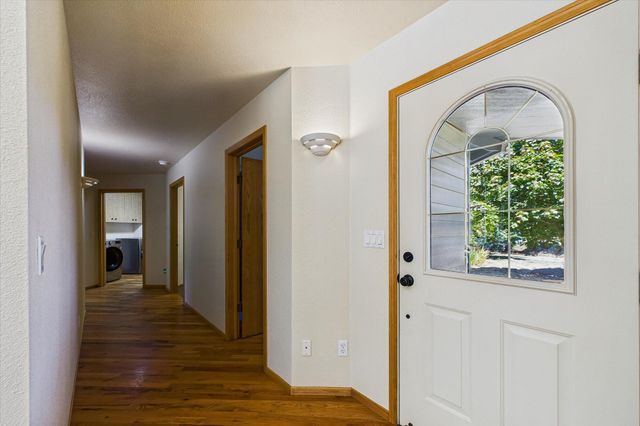 221 Russell Lane, Arcata, CA 95521