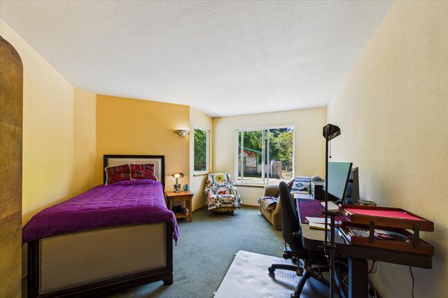 221 Russell Lane, Arcata, CA 95521