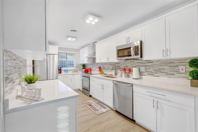 5740 NE 19th Avenue, Fort Lauderdale, FL 33308