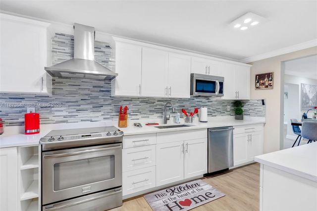 5740 NE 19th Avenue, Fort Lauderdale, FL 33308