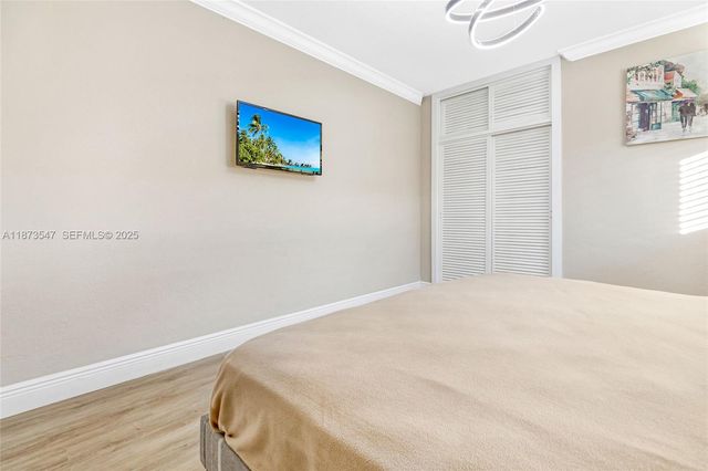 5740 NE 19th Avenue, Fort Lauderdale, FL 33308