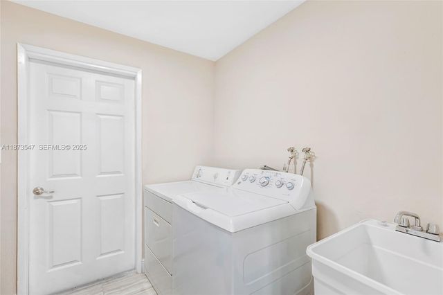 5740 NE 19th Avenue, Fort Lauderdale, FL 33308