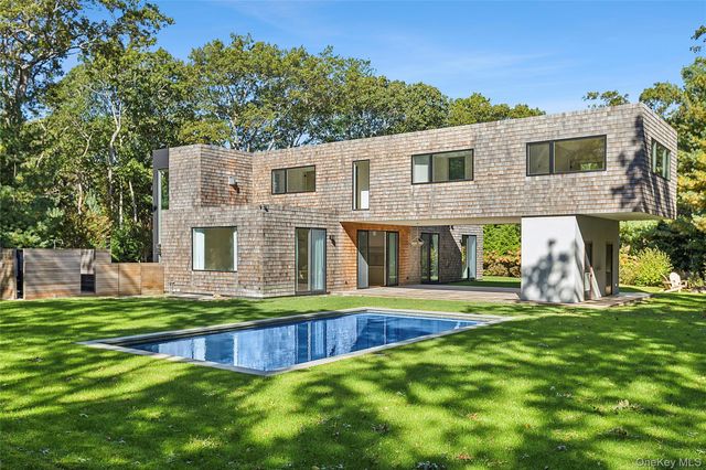 26 Alewive Brook Road, East Hampton, NY 11937