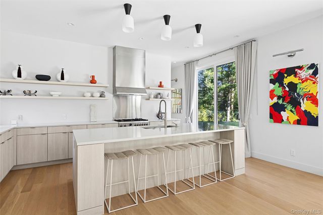 26 Alewive Brook Road, East Hampton, NY 11937