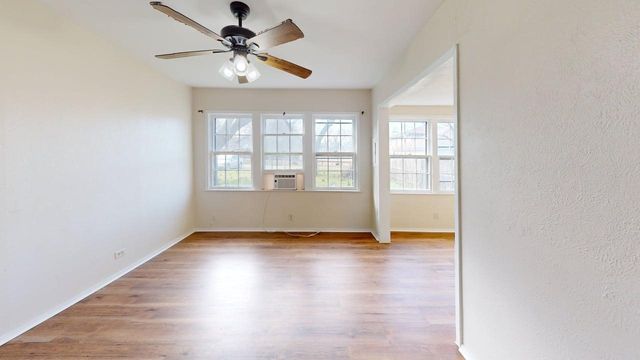 224 W Hull Street B, Denison, TX 75020