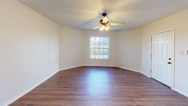 224 W Hull Street B, Denison, TX 75020