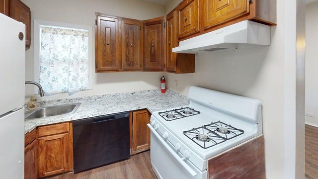 224 W Hull Street B, Denison, TX 75020