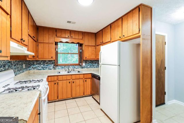 145 Glenloch Parkway, Stockbridge, GA 30281