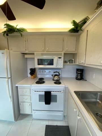 72 Newport D 72, Deerfield Beach, FL 33442