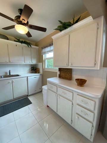 72 Newport D 72, Deerfield Beach, FL 33442