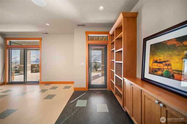 232 Crystal Drive, Chelan, WA 98816