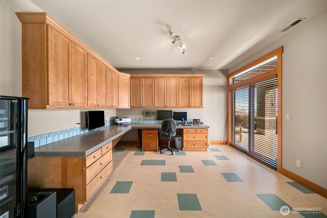 232 Crystal Drive, Chelan, WA 98816