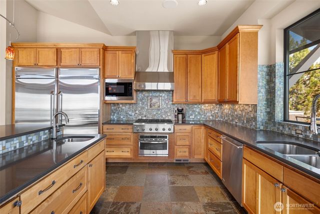 232 Crystal Drive, Chelan, WA 98816