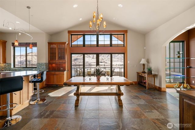 232 Crystal Drive, Chelan, WA 98816