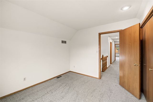 4406 99th Street, Urbandale, IA 50322