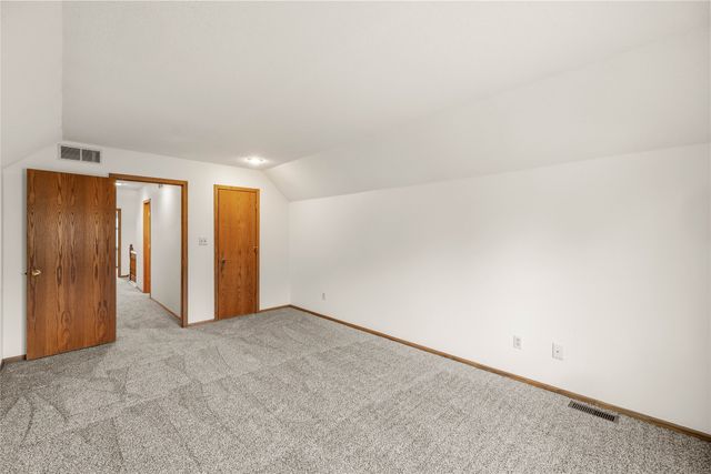 4406 99th Street, Urbandale, IA 50322