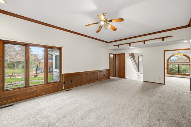 4406 99th Street, Urbandale, IA 50322