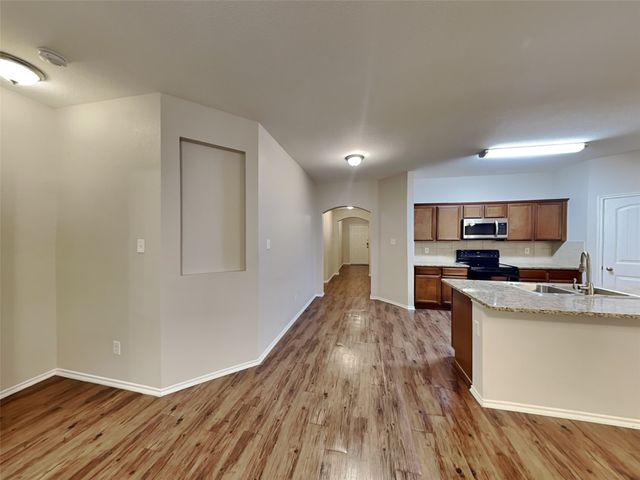 3025 Iris Drive, Lancaster, TX 75146