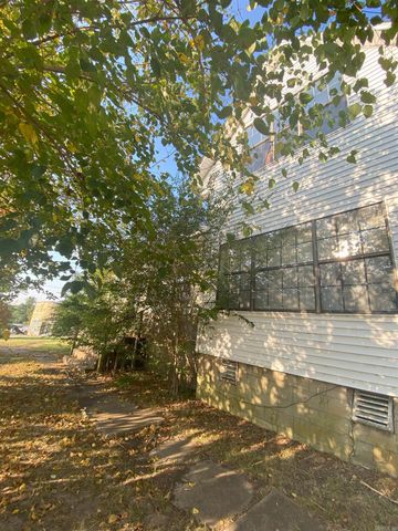 111 N 3rd Street, Black Rock, AR 72415