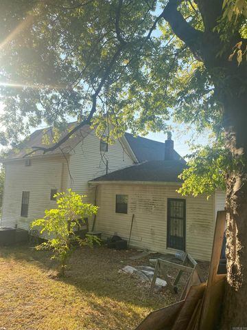 111 N 3rd Street, Black Rock, AR 72415