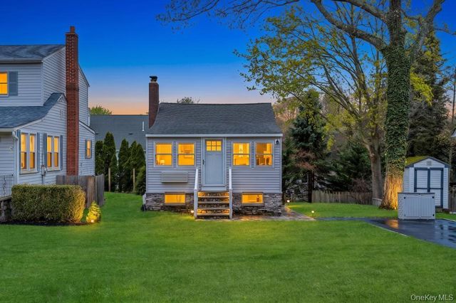 25 Cedar Road, Wading River, NY 11792