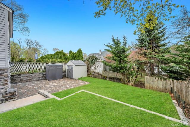 25 Cedar Road, Wading River, NY 11792