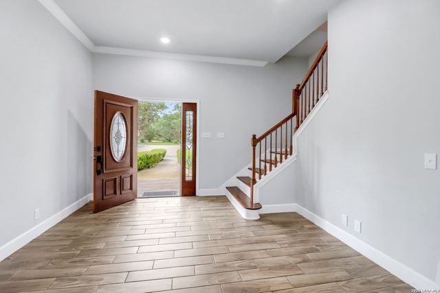 838 GEORG OAKS, Bulverde, TX 78163