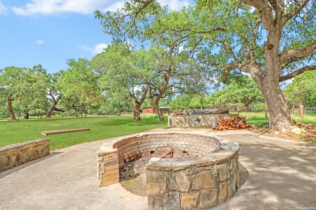 838 GEORG OAKS, Bulverde, TX 78163