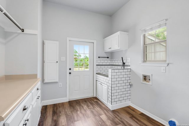 838 GEORG OAKS, Bulverde, TX 78163