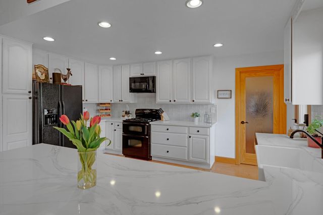 2015 Beaux Chenes Ct, Shingle Springs, CA 95682