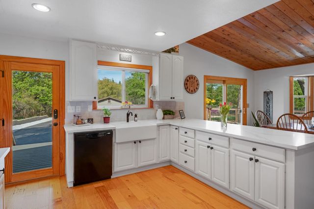 2015 Beaux Chenes Ct, Shingle Springs, CA 95682