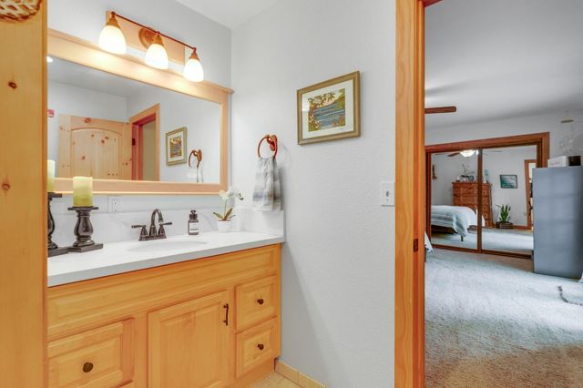 2015 Beaux Chenes Ct, Shingle Springs, CA 95682