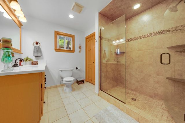 2015 Beaux Chenes Ct, Shingle Springs, CA 95682