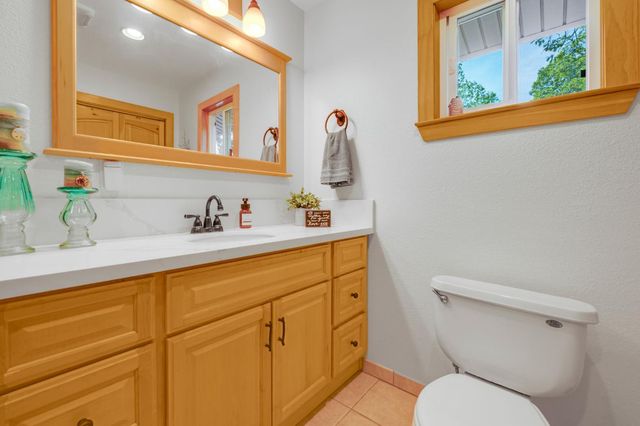 2015 Beaux Chenes Ct, Shingle Springs, CA 95682