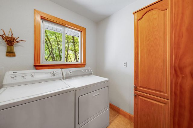 2015 Beaux Chenes Ct, Shingle Springs, CA 95682