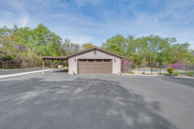 2015 Beaux Chenes Ct, Shingle Springs, CA 95682