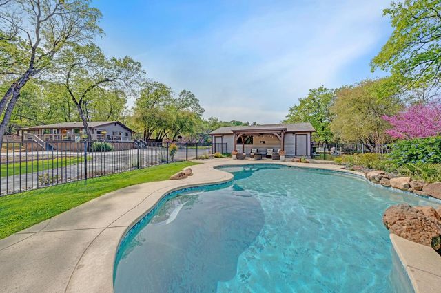 2015 Beaux Chenes Ct, Shingle Springs, CA 95682