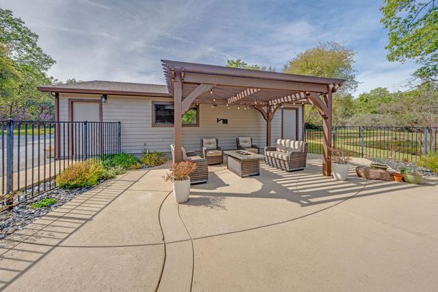 2015 Beaux Chenes Ct, Shingle Springs, CA 95682