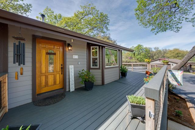 2015 Beaux Chenes Ct, Shingle Springs, CA 95682